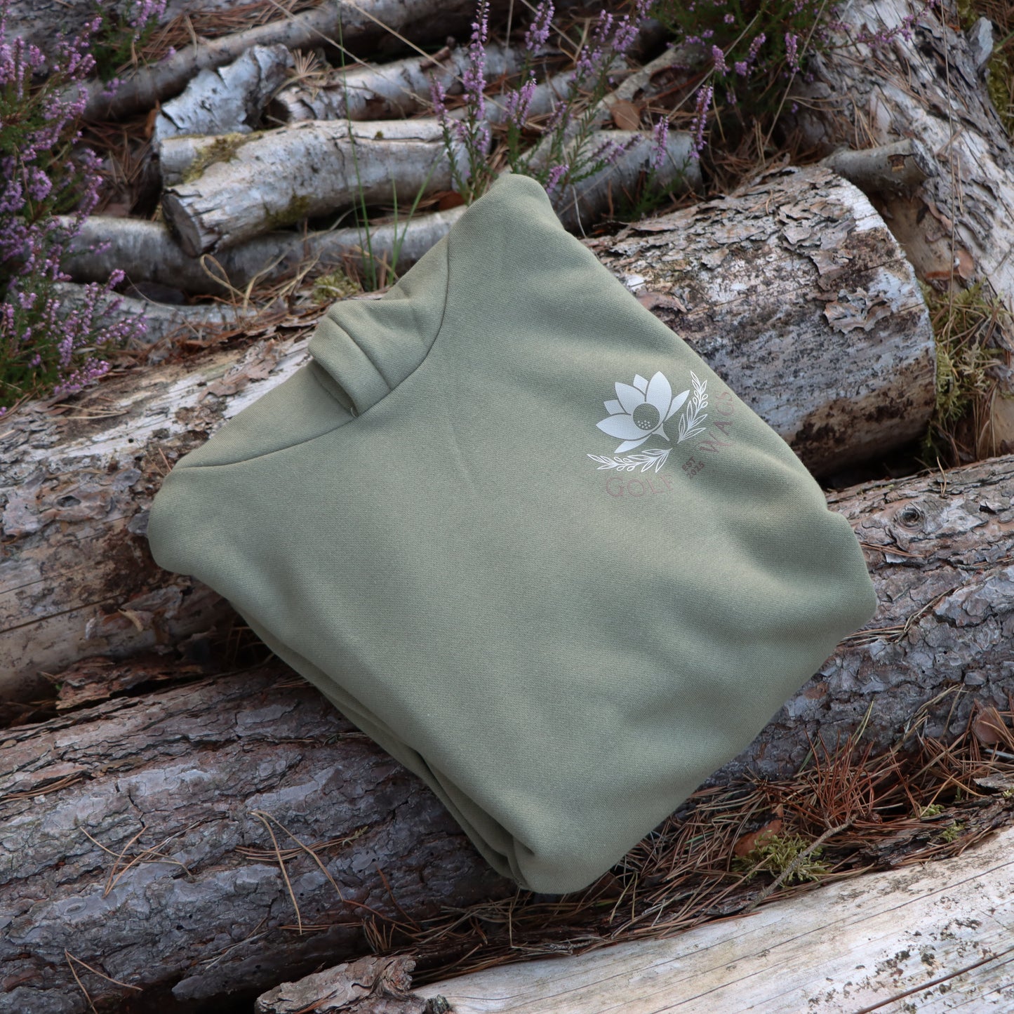 Oversized hoodie in Olive